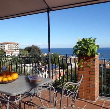Apartamento La Magnolia Aci Trezza Exterior foto